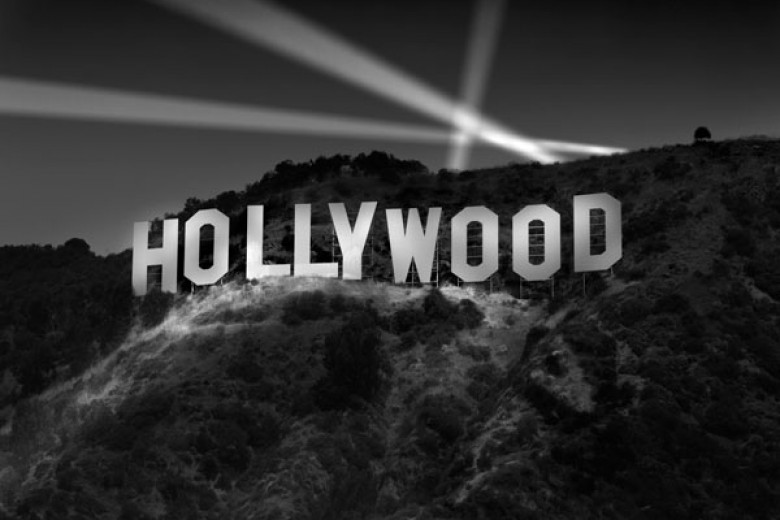 Apakah Hollywood Sumber Pendapatan Amerika?
