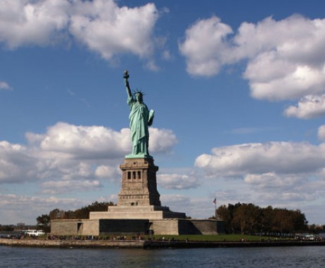 Patung Liberty Hadiah untuk Amerika