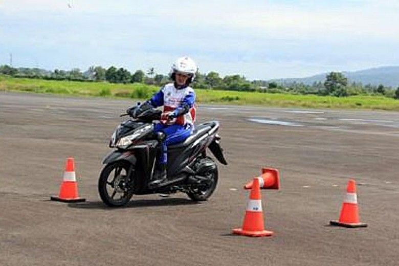Honda Gelar Kompetisi Safety Riding Khusus Perempuan