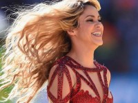 Shakira Hebohkan Penutupan Piala Dunia