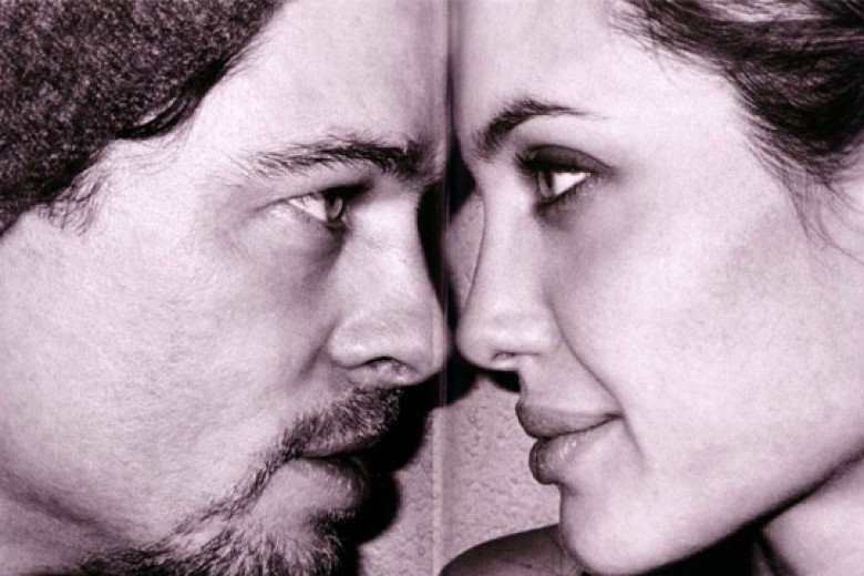 Brad Pitt & Angelina Jolie Akhirnya Menikah!