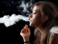 Satu dari Lima Remaja Isap Rokok Elektrik