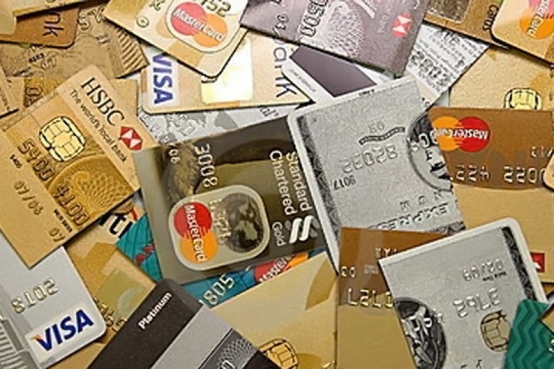 Ratusan Ribu Kartu Kredit Terancam Ditutup