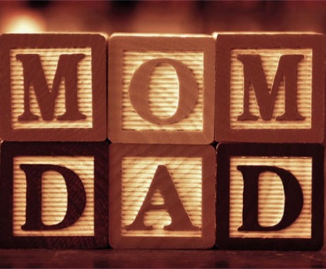 Kata ‘Mom’ dan ‘Dad’ Masih Misteri
