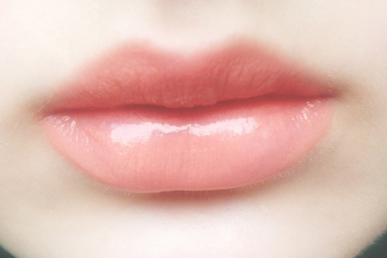 Tips Dapatkan Bibir Merah Alami