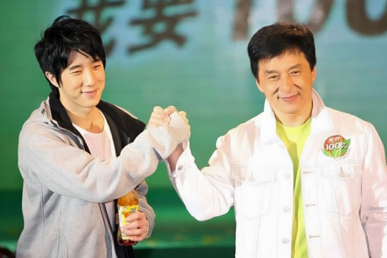 Jackie Chan Malu Putranya Kecanduan
