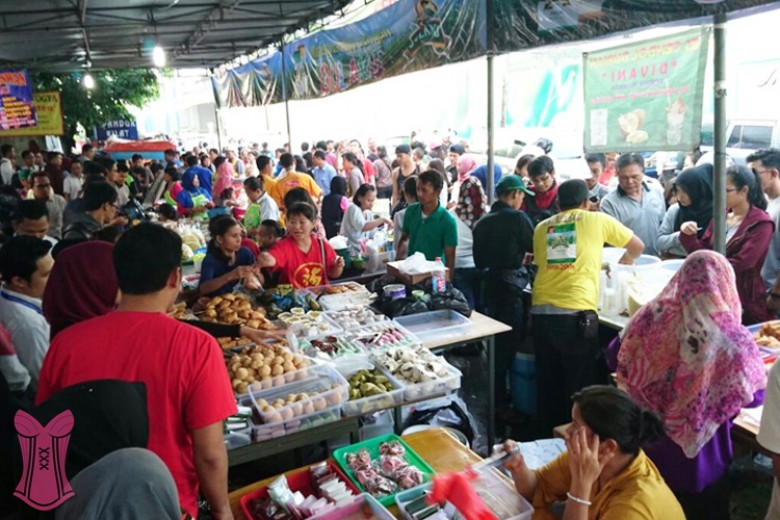 Bazar Ramadan Pasar Benhil Masih Ada