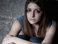 Perempuan Bipolar Cenderung Bunuh Diri