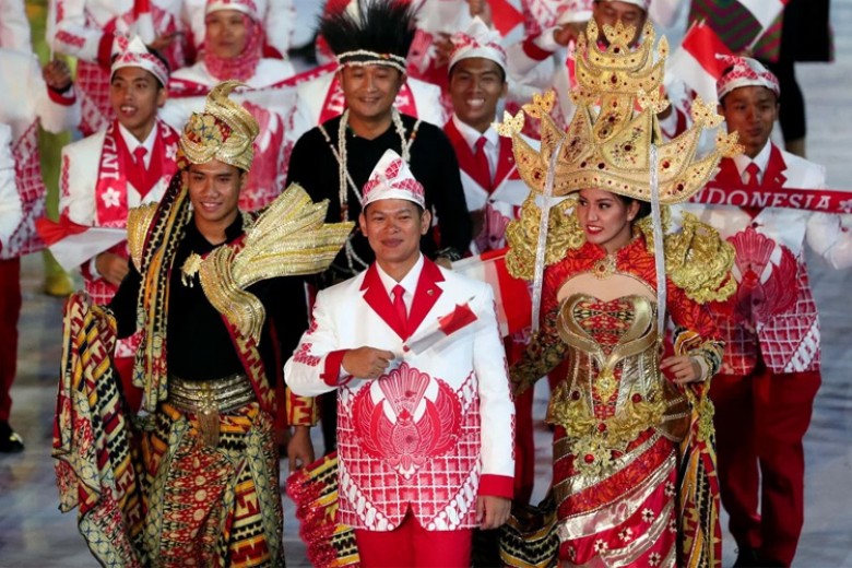 Kritik dan Pujian Kostum Olimpiade Indonesia