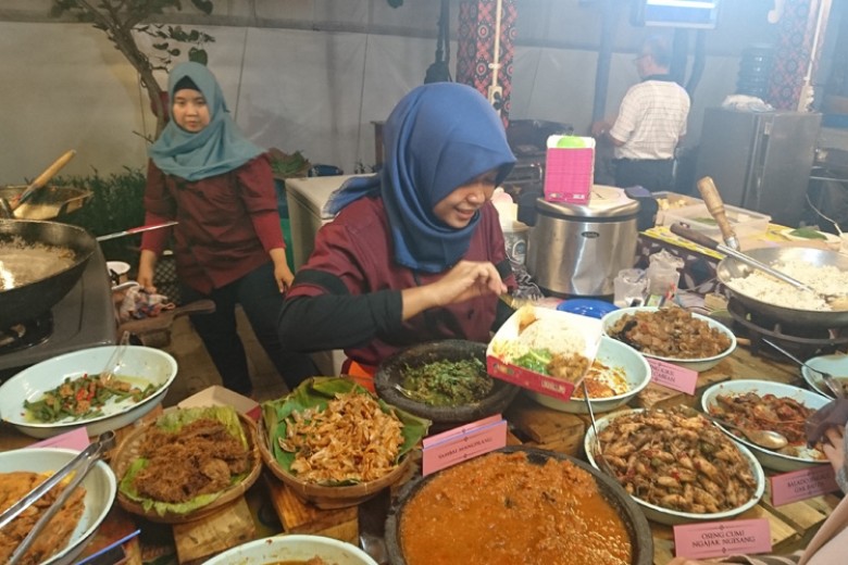Nikmatnya Kuliner Jawa di FKB 2016