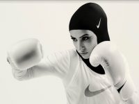 Berolahraga Dengan Nike Pro Hijab