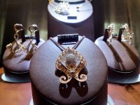 Sentuhan Modern Perhiasan Nusantara