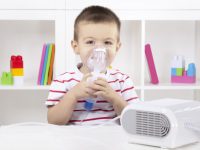 Nebulizer Menyulitkan Orangtua, Benarkah?